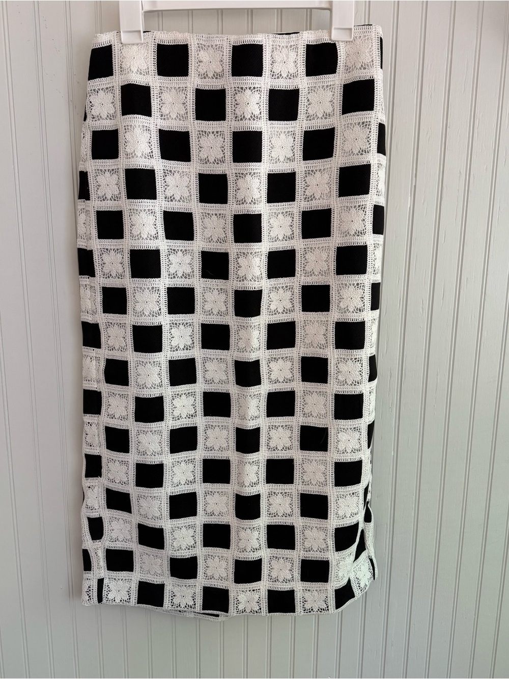 Ann Taylor Black and White Check Lace Midi Skirt Size 10